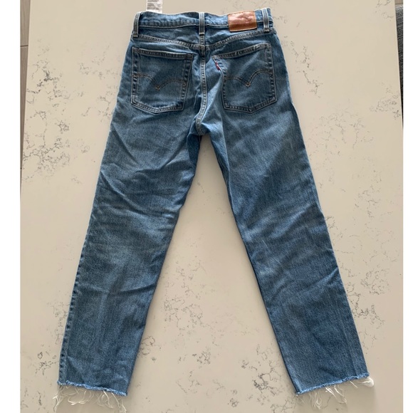 Levi’s Straight Leg Jeans NWOT - size 26 - Picture 4 of 12